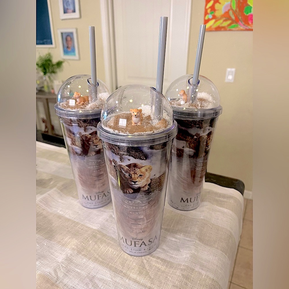 MUFASA tumbler with straw and dome lid